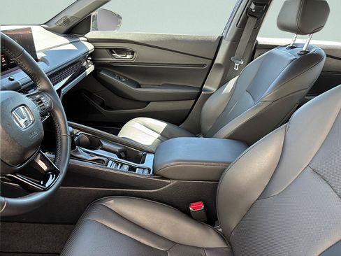 Certified 2025 Honda Accord Sport image 15