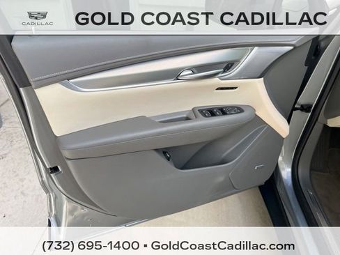 Used 2024 Cadillac XT5 Premium Luxury w/ Technology Package FWD image 16