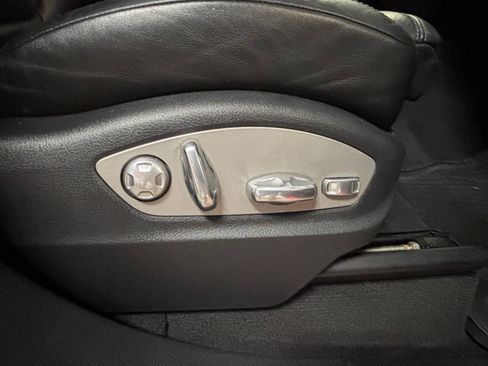 Used 2016 Porsche Cayenne GTS AWD/4WD image 26