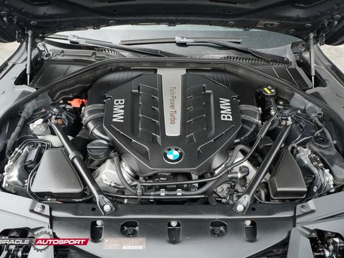 Used 2015 BMW 750Li xDrive w/ M Sport Edition AWD/4WD image 14