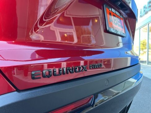 Used 2025 Chevrolet Equinox RS image 8
