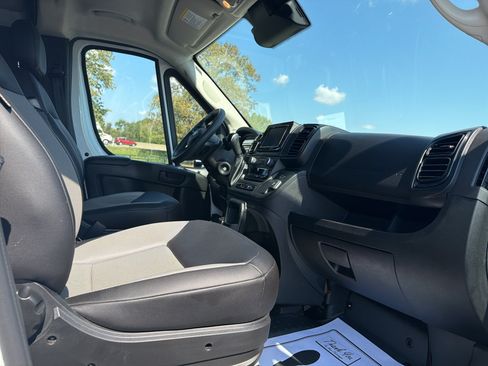 Used 2026 RAM ProMaster 2500 w/ Convenience Group FWD image 19