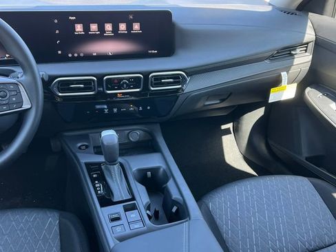 New 2026 Nissan Sentra SV FWD image 28