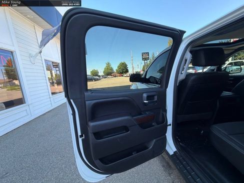 Used 2017 GMC Sierra 1500 SLT w/ SLT Preferred Package AWD/4WD image 20
