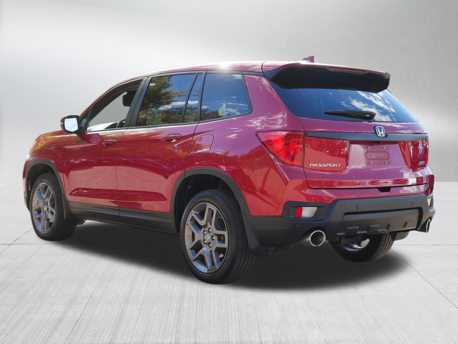 Used 2023 Honda Passport EX-L image 5