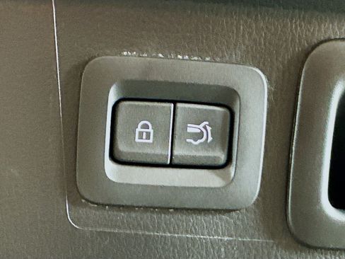 Used 2025 MAZDA CX-50 AWD 2.5 S w/ Premium Package image 29