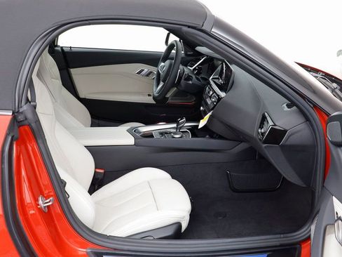 New 2026 BMW Z4 sDrive30i w/ Shadowloine Package RWD image 20