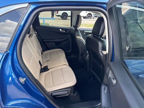 Used 2022 Ford Escape SEL w/ Technology Package FWD image 10