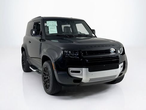 Used 2023 Land Rover Defender 90 S AWD/4WD image 7