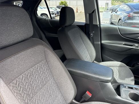 Used 2024 Chevrolet Equinox LT FWD image 25
