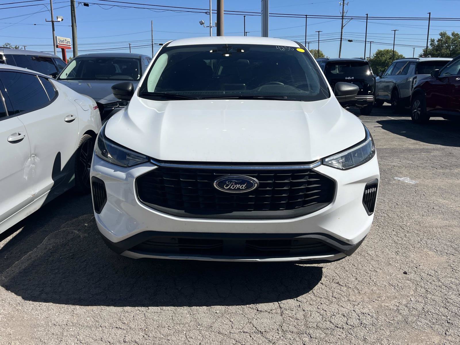 Used 2025 Ford Escape Active FWD image 2