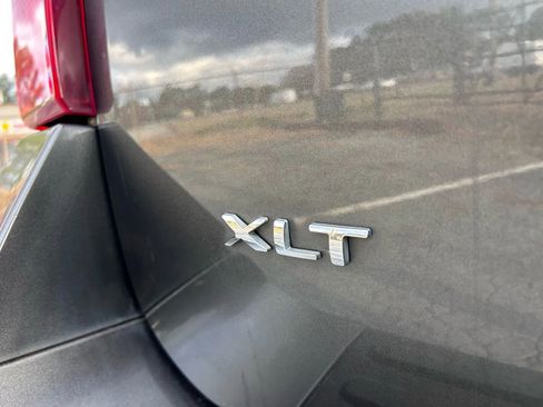 Used 2017 Ford Expedition XLT image 34