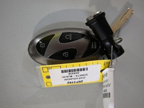 Used 2025 Hyundai Sonata SEL FWD image 9