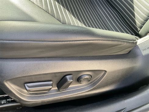 Used 2024 Toyota Camry SE image 35