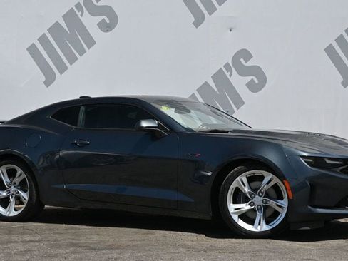 Used 2023 Chevrolet Camaro LT image 3