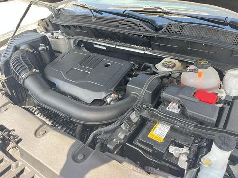 Used 2025 Chevrolet Blazer LT AWD/4WD image 34