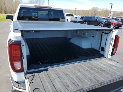 Used 2019 GMC Sierra 1500 Elevation w/ Elevation Value Package AWD/4WD image 10