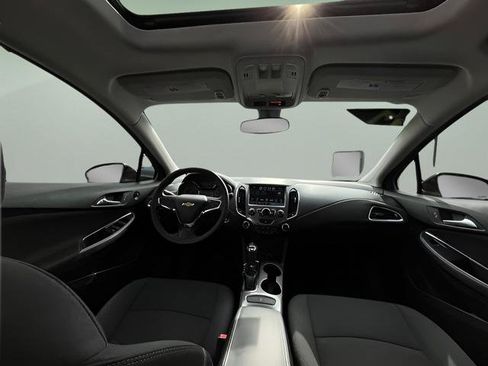 Used 2017 Chevrolet Cruze LT w/ Sun And Sound Package FWD image 26