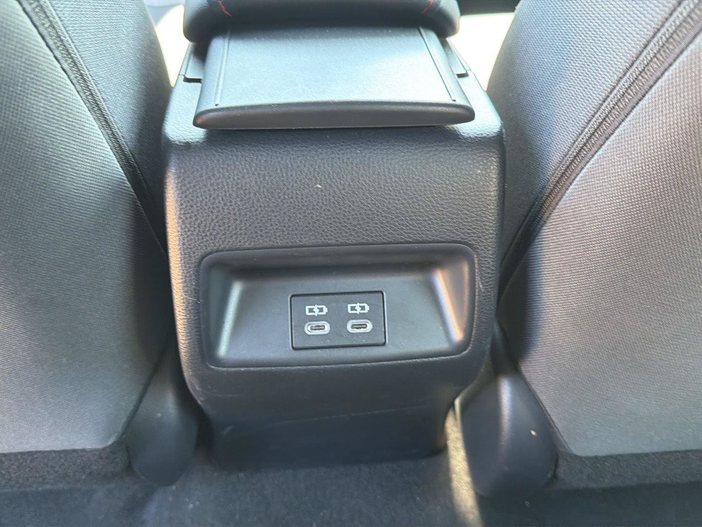 Used 2025 Toyota Corolla SE FWD image 11