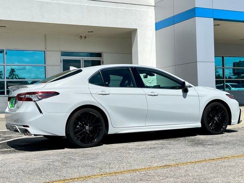 Used 2023 Toyota Camry XSE image 4