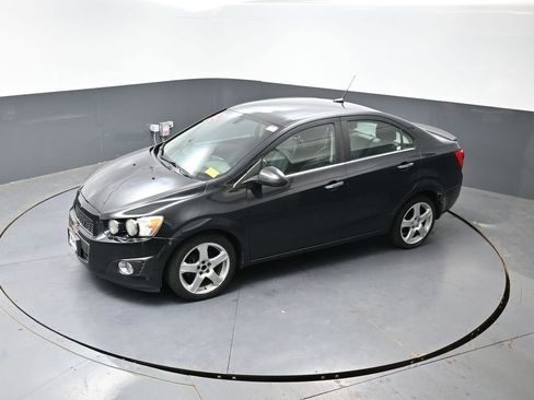 Used 2014 Chevrolet Sonic LTZ FWD image 43