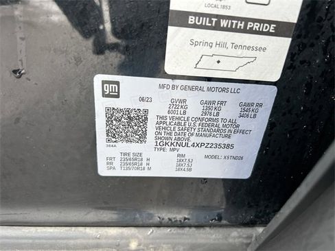 Used 2023 GMC Acadia SLT image 34