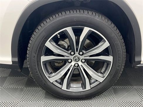 Used 2018 Lexus RX 450hL Premium image 23