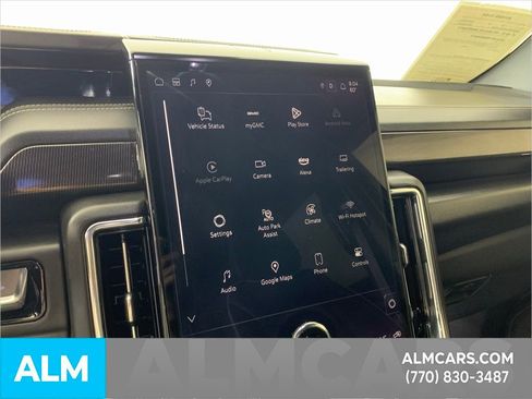 Used 2025 GMC Yukon Elevation image 23