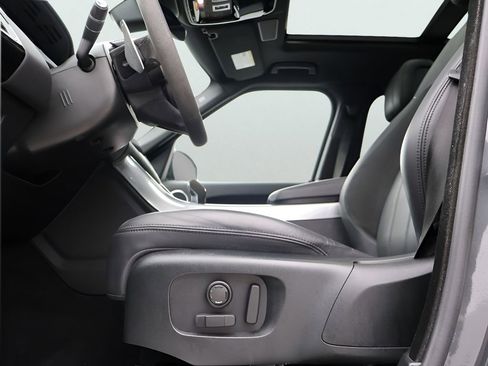 Used 2021 Land Rover Range Rover Sport HST image 37