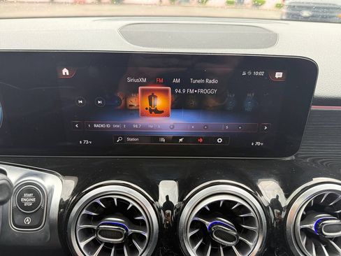 Used 2023 Mercedes-Benz GLB 250 4MATIC image 17