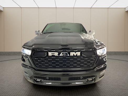 Used 2025 RAM 1500 Big Horn AWD/4WD image 8