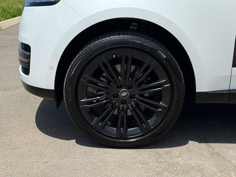Certified 2025 Land Rover Range Rover SE AWD/4WD image 10