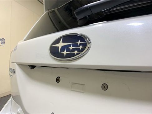 Used 2018 Subaru Forester 2.5i Premium w/ All-Weather Package image 16