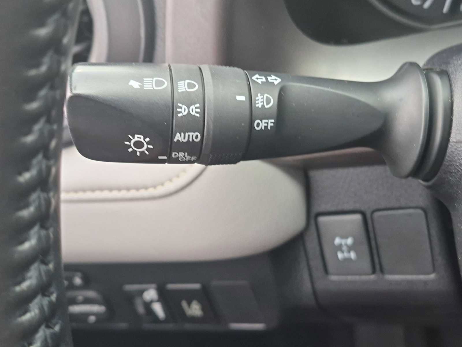 Used 2017 Toyota RAV4 XLE w/ Plus Special Value Package AWD/4WD image 26