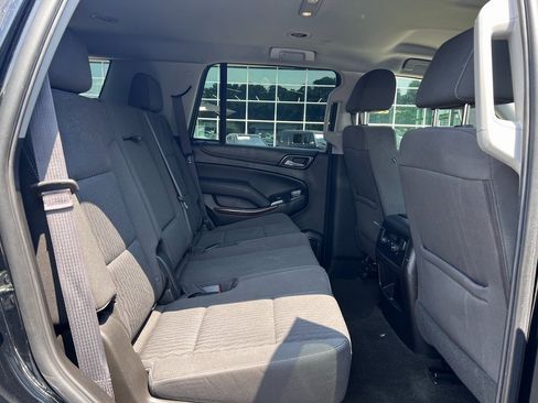 Used 2017 GMC Yukon SLE w/ SLE Value Package image 19