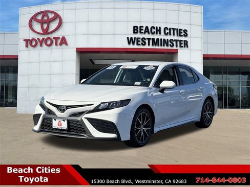 Certified 2023 Toyota Camry SE image 6