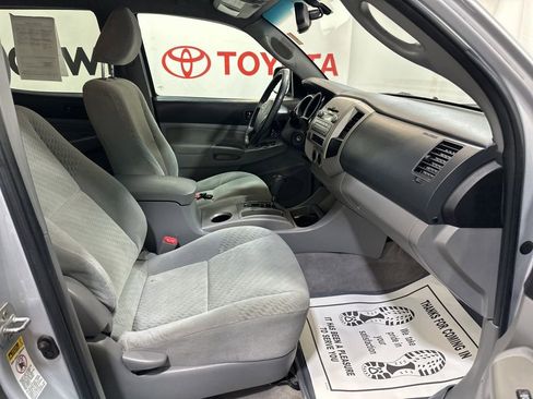 Used 2010 Toyota Tacoma 4x4 Double Cab image 12