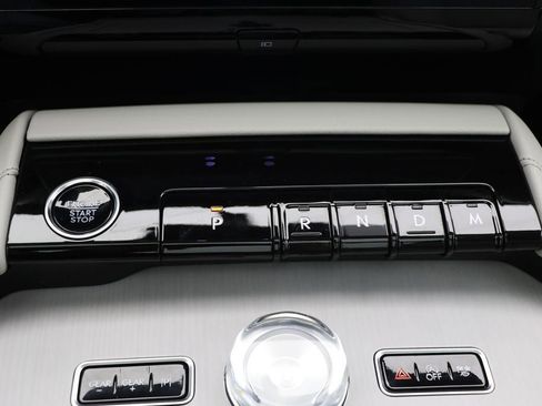 Used 2025 Lincoln Navigator L Reserve image 33