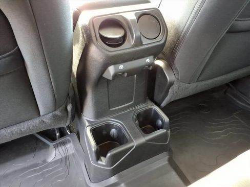 Used 2021 Jeep Gladiator Sport AWD/4WD image 15