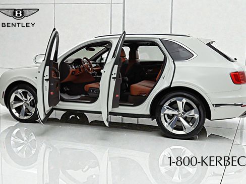 Used 2019 Bentley Bentayga image 5
