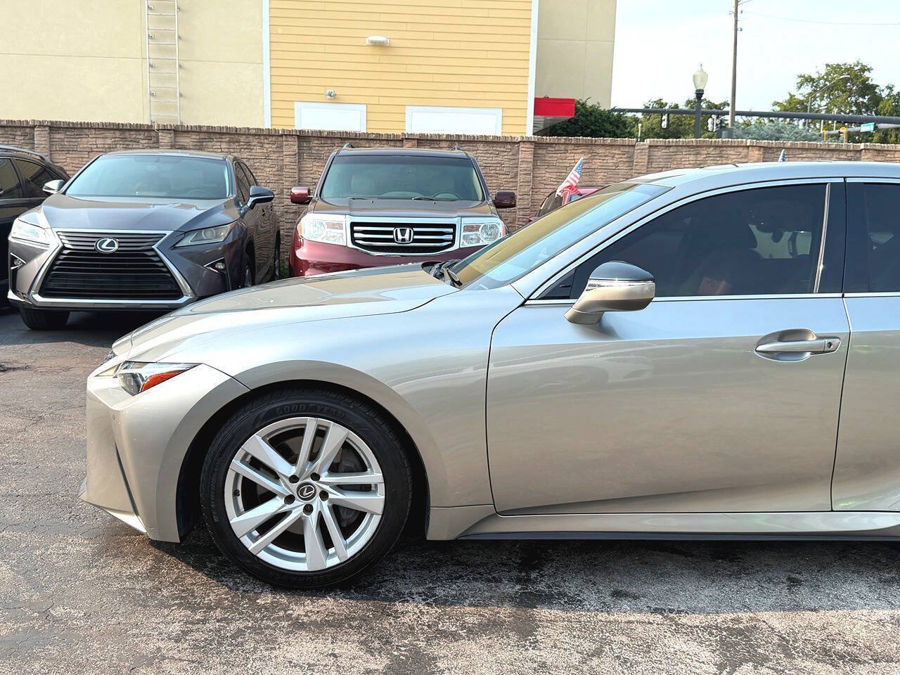 Used 2023 Lexus IS 300 w/ Comfort Package RWD image 10