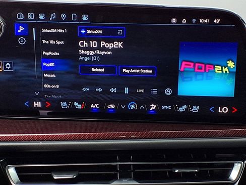 Used 2024 Chevrolet Traverse RS image 34