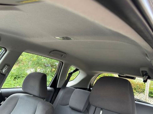 Used 2011 Honda Fit image 25