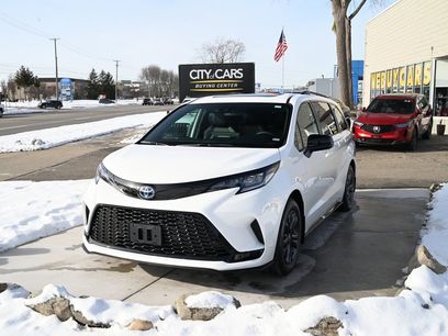 Used 2025 Toyota Sienna XSE