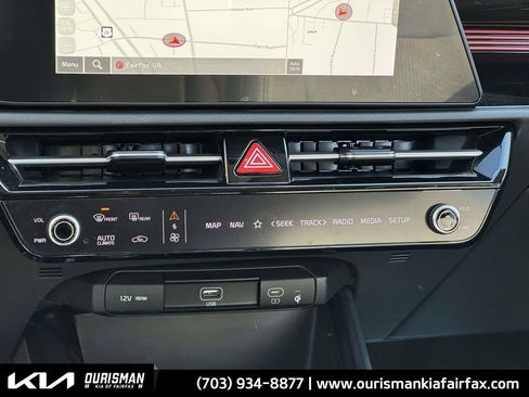 Used 2023 Kia Niro EX Touring image 6