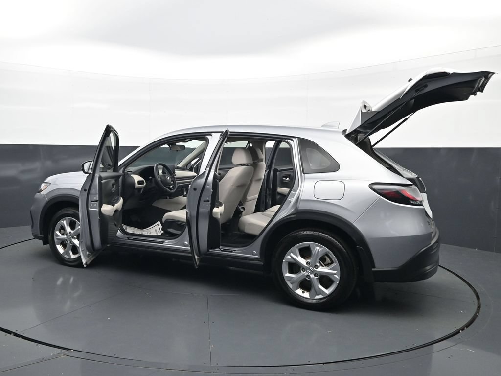 Certified 2025 Honda HR-V LX image 47