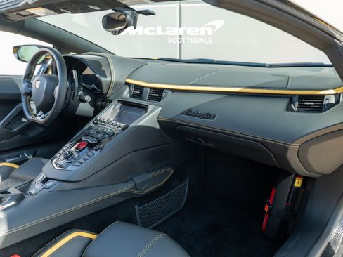 Used 2019 Lamborghini Aventador S AWD/4WD image 19