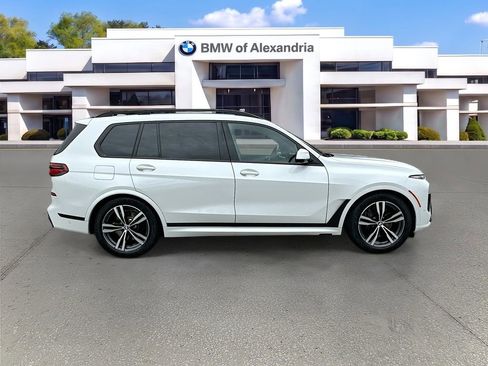 Used 2026 BMW X7 xDrive40i AWD/4WD image 8