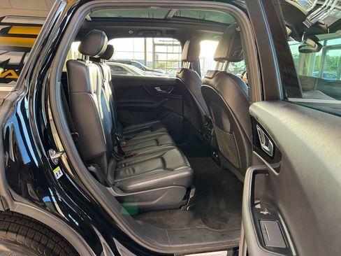 Used 2018 Audi Q7 3.0T Premium AWD/4WD image 47