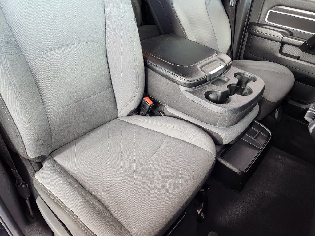 Used 2024 RAM 2500 Big Horn AWD/4WD image 11